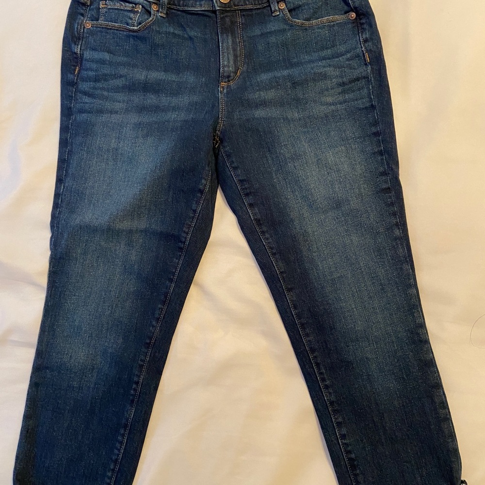 SOLD: Ann Taylor Loft Modern Cropped Jeans